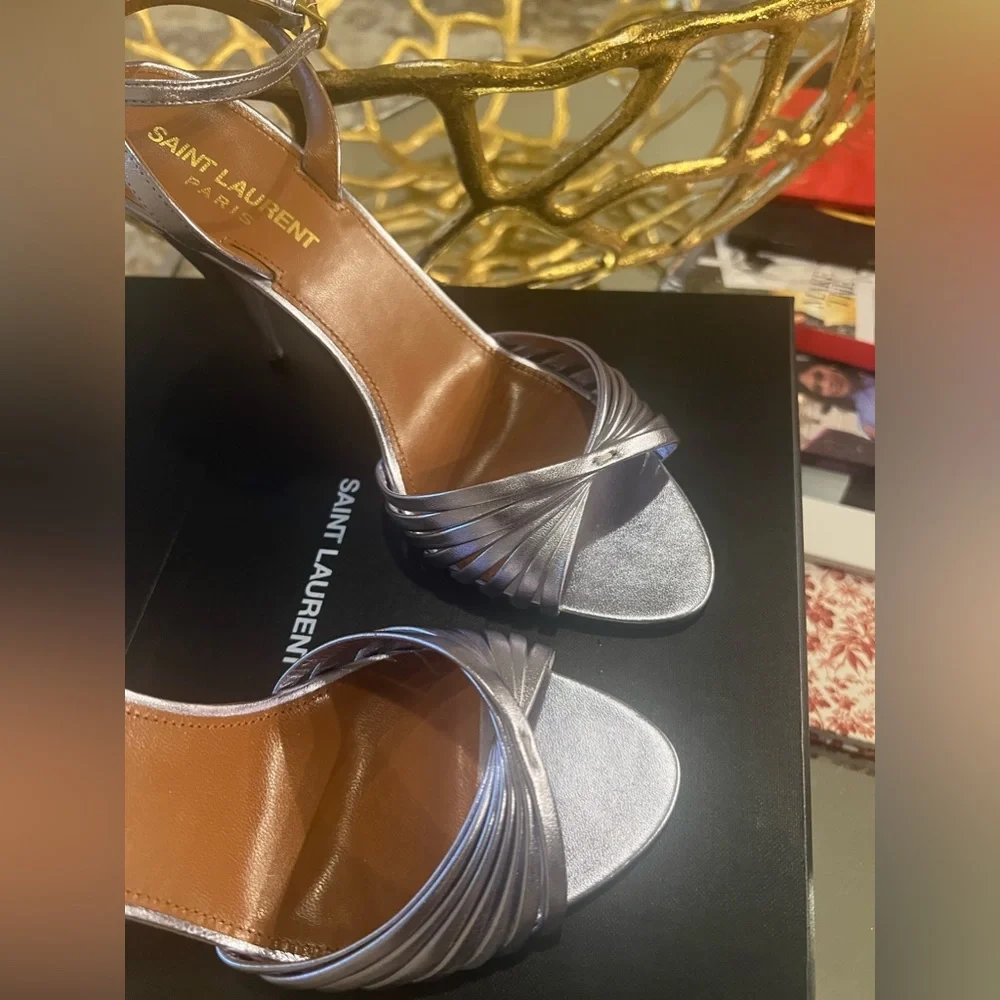 Saint Laurent YSL Women 100 heels - Picture 3 of 6